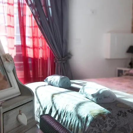 Bed and Breakfast Megaride Santa Lucia 4*