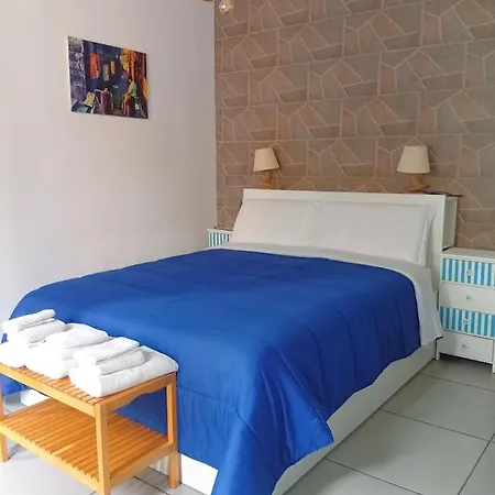 Megaride Santa Lucia Bed & Breakfast 3*