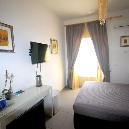 Megaride Santa Lucia فندق مبيت وإفطار